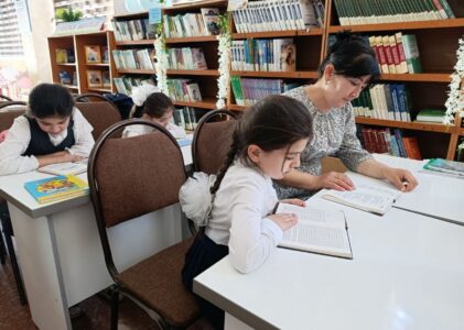 Kitobxonlik- jamiyat taraqqiyotning ma`naviy poydevori